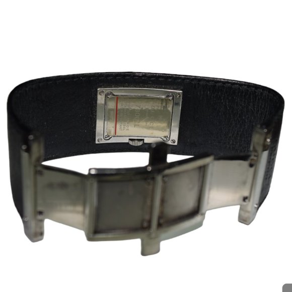 GUCCI Black Dial Black Leather Strap Quartz Women's Watch 7800L. - Picture 5 of 7